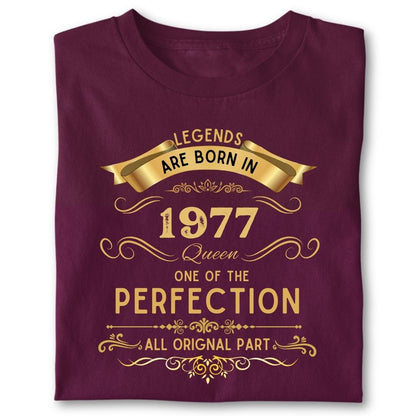 LEGENDS ARE BORN IN 1977 QUEEN GOLDEN
